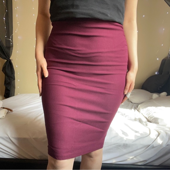 Maroon Pencil Skirt - Picture 8 of 8